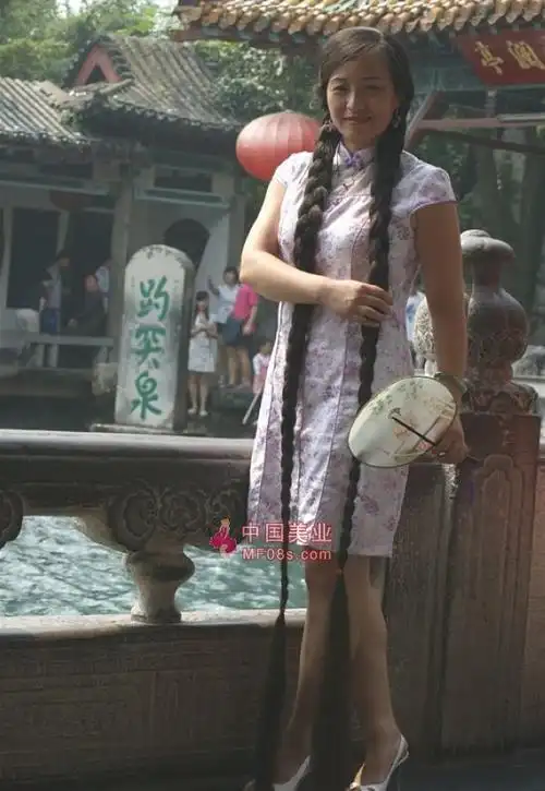 沈淑香的美丽大辫子7