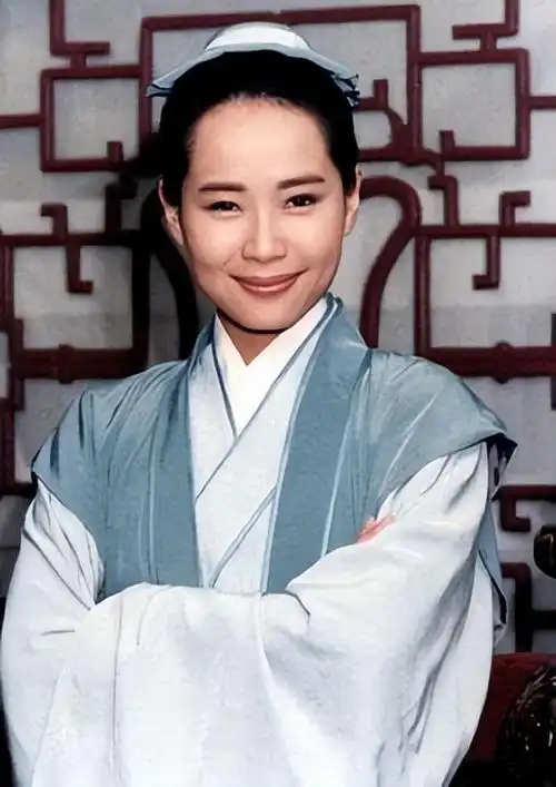 回顾叶童嫁大9岁富豪目睹丈夫梅开四度不离婚她真的幸福吗