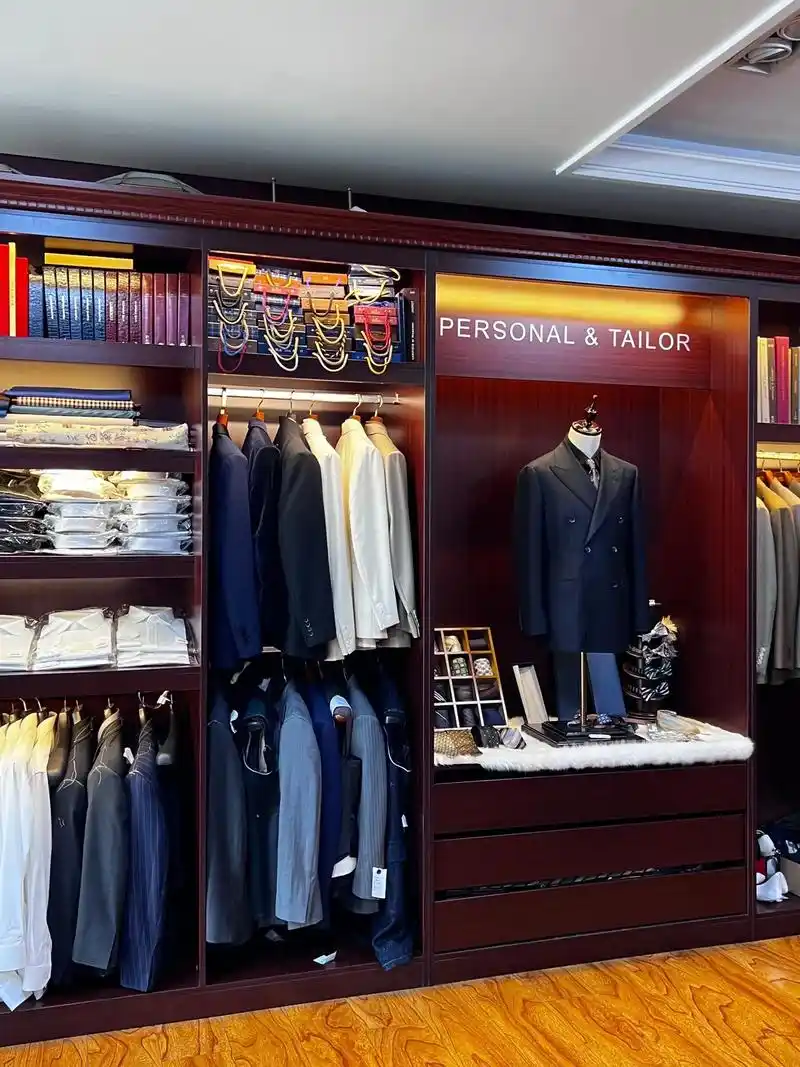 一家在青岛的高级西装定制店