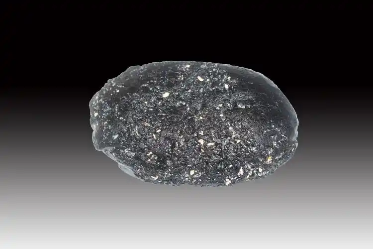 《最新报道》玻璃陨石—古恒报道