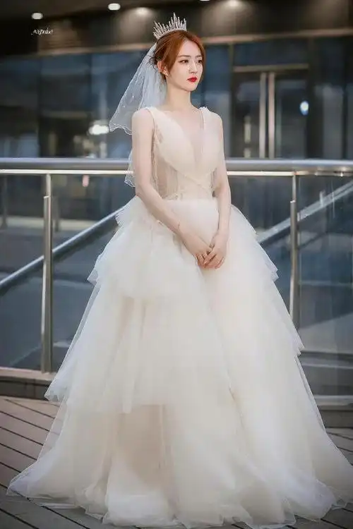 徐璐婚纱照好美_网易订阅