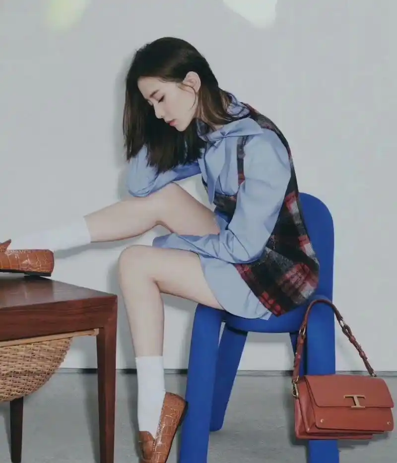 刘诗诗跳过芭蕾的腿就是美啊