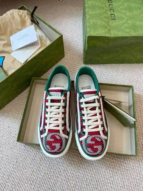 00g店铺:简霏运动旗舰店商品编号:10045136377039商品名称:酷奇2022