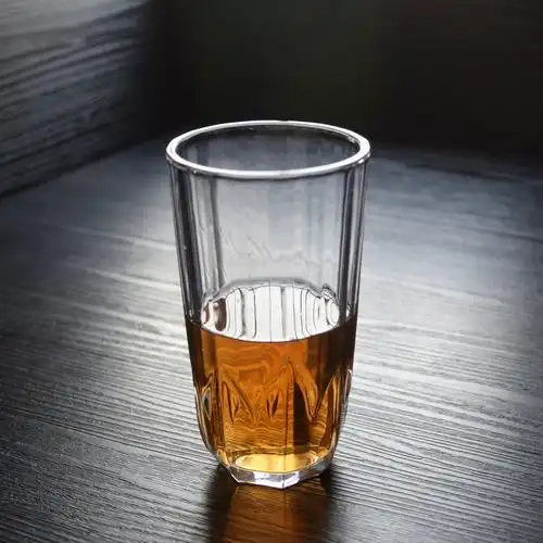 厂家直销酒店餐厅晶白料透明玻璃杯创意饮料杯子个性水杯威士忌杯