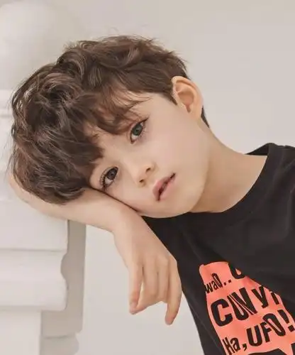 最帅气小男孩发型20多款,流行又时尚,有儿子的父母请收藏