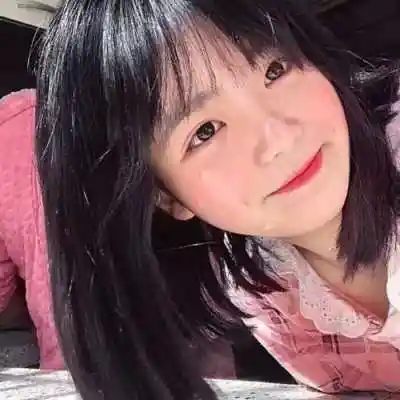 萌萌的憨憨的女生头像