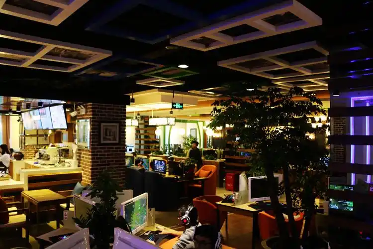 北大南门网咖慈云寺网咖实景照片