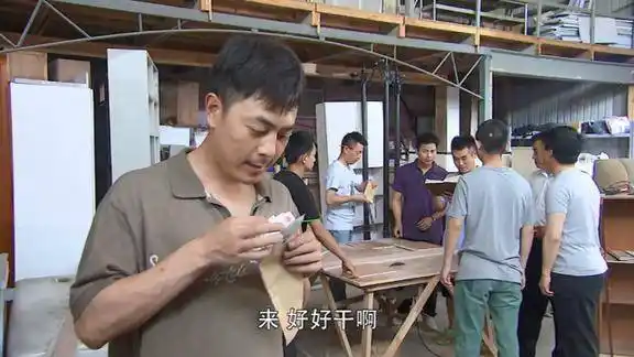 夜市人生许志根终于改邪归正自食其力挣钱还把赌瘾戒了