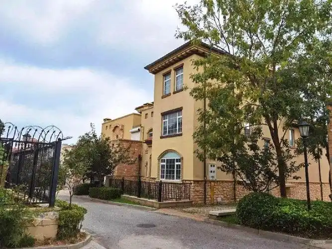 毛坯,颐和星苑(别墅)二手房,1280万,6室3厅,4卫,283平米-青岛安居客