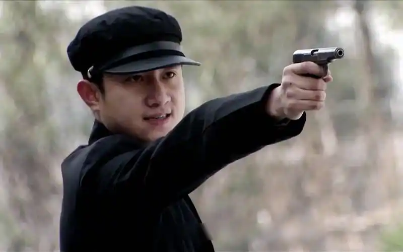 雪豹:周文枪杀日本浪人,被捕入狱判死刑!