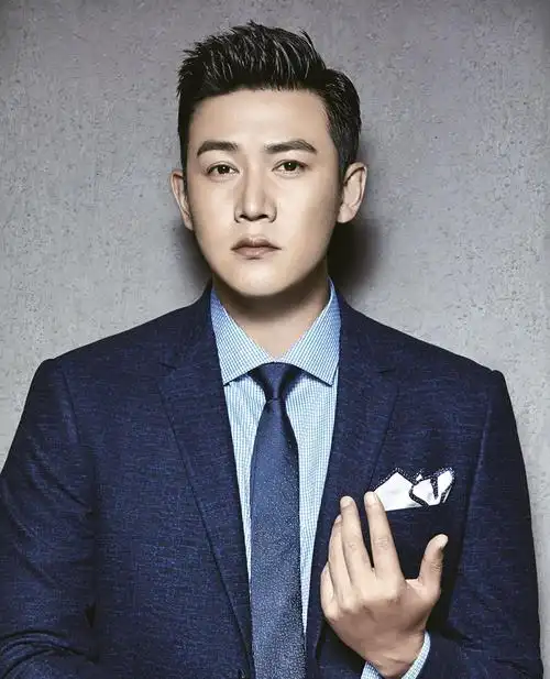 陆毅帅气逼人杂志封面高清图片55