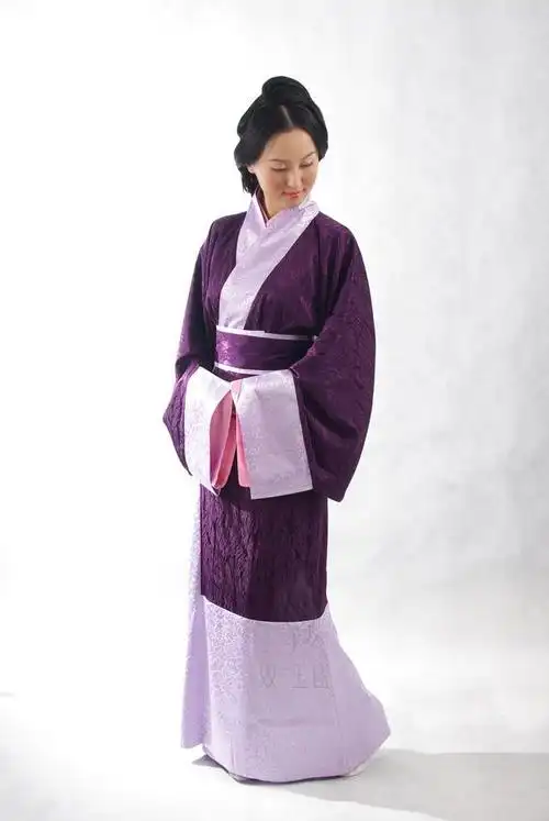 魏晋南北朝时期,女性服饰审美文化有哪些特点,与前代有何不同