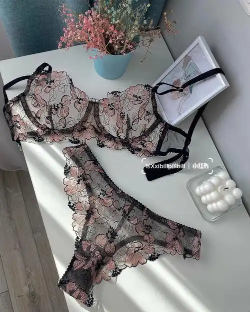 透露着娇羞微醺珍珠系列蕾丝内衣