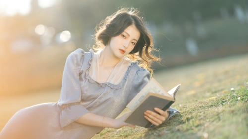 文艺少女优雅气质写真