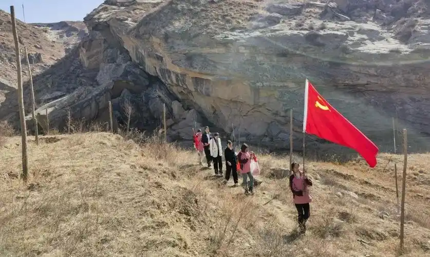 追寻红色记忆赓续革命薪火