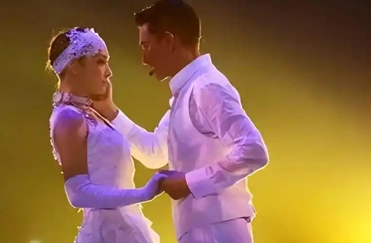 回顾赖文慧一直为刘德华伴舞称得上红颜知己如今41岁仍未婚