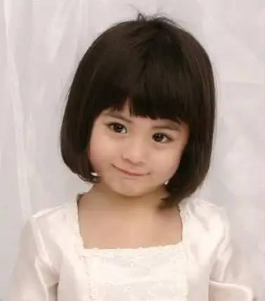 女儿童娃娃头发型图片 示范娃娃头怎么剪_儿童发型_西子美发网