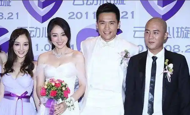 颖儿付辛博今日大婚,伴娘沈梦辰被热议,伴郎团被赞好卖力_婚礼_礼服