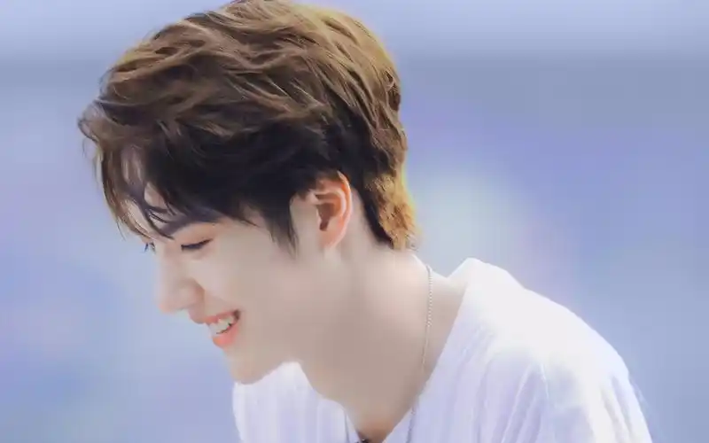 王一博极限青春笑容高光合集