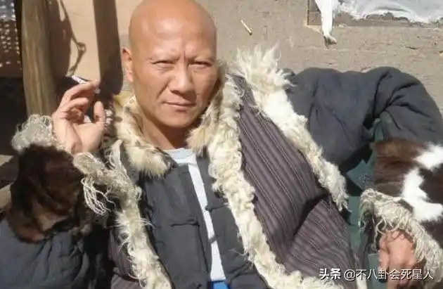 中国内地搞笑男演员 光头(中国内地搞笑男演员照片)-天晟网