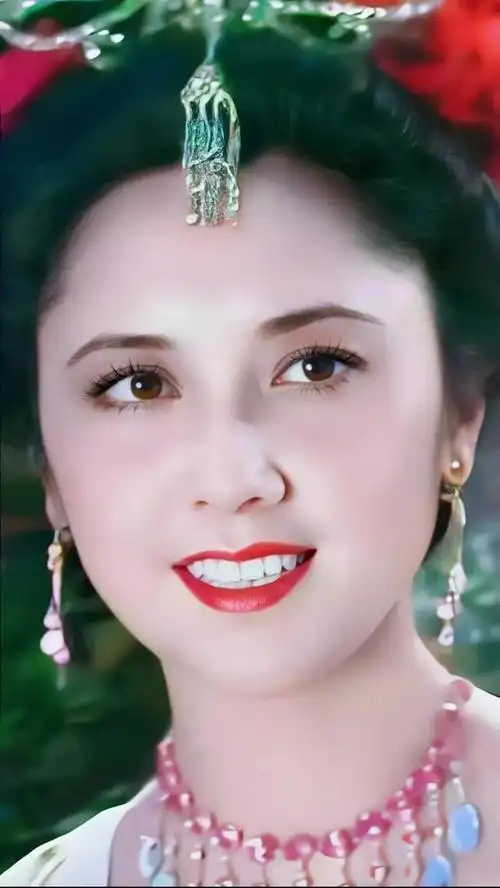 朱琳温婉大气优雅甜美气质迷人