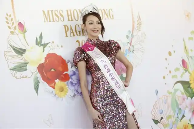 香港小姐竞选在星期日(8日)落下帷幕,由黄嘉雯(carmaney)夺得冠军宝座