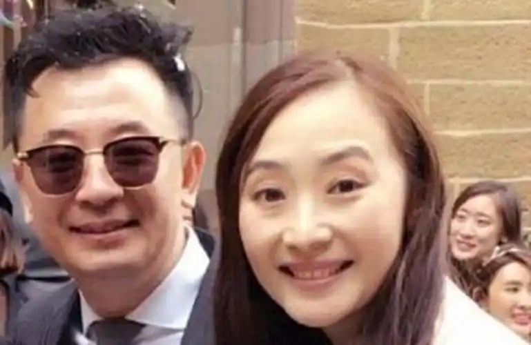 消失六年之后,黄海波爆出新情况,和老婆一起坚持从事公益活动