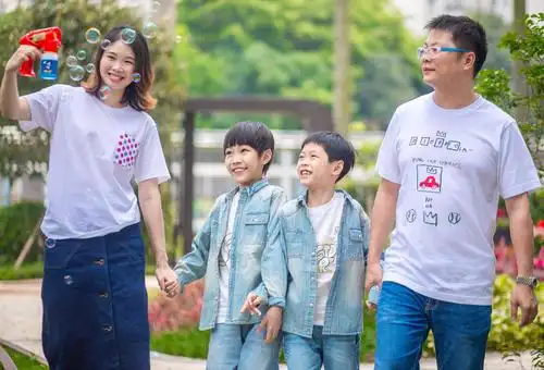 其它 十年时光洗礼,你已慢慢长大 写美篇孩子,愿你快快脱去幼稚和娇嫩