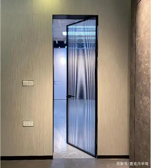 我的极窄卫生间玻璃门