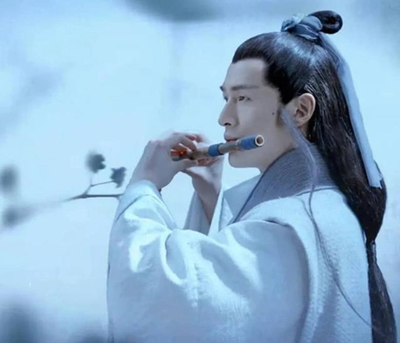 10位吹笛子的古装美男,焦恩俊惊艳了时光,胡歌简直帅哭了