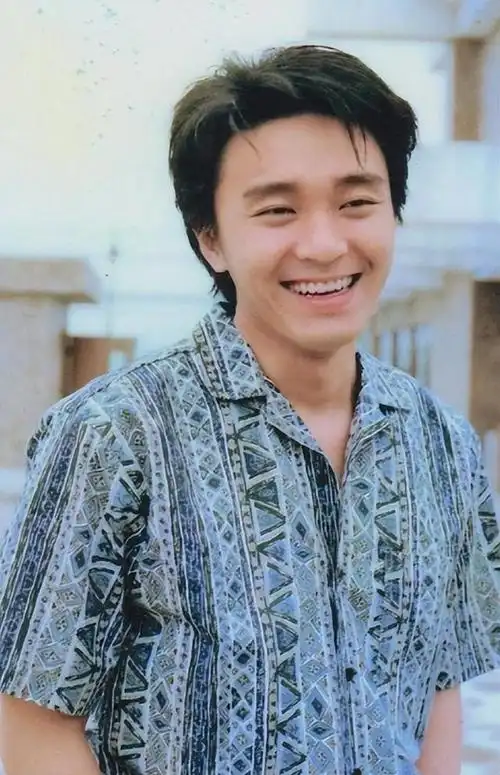 与向家势不两立,遭整个港圈排挤,看周星驰是怎么逆风翻盘