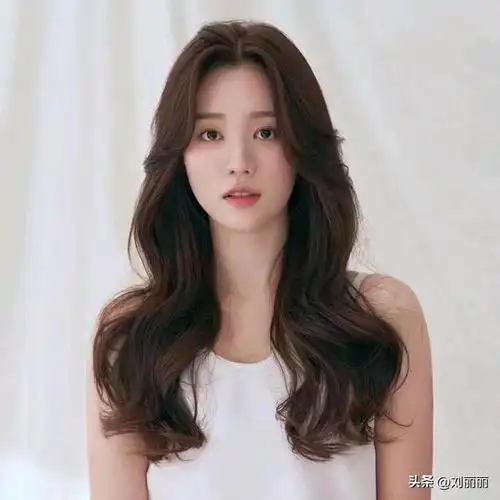 法式刘海适合配什么发型,法式刘海适合配什么发型图片(中秋国庆可以