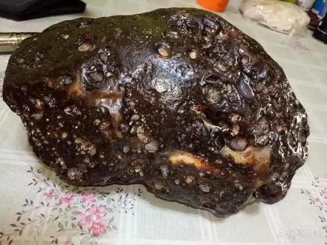 珍稀的"玛瑙陨石",带你走进一个神秘的未知世界