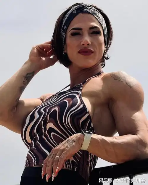 威猛健硕的强悍肌肉女!加拿大ifbb职业健美运动员-manon dutilly