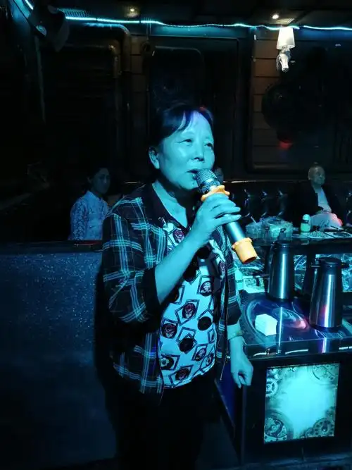 2018-6-16 三台歌友歌厅唱歌