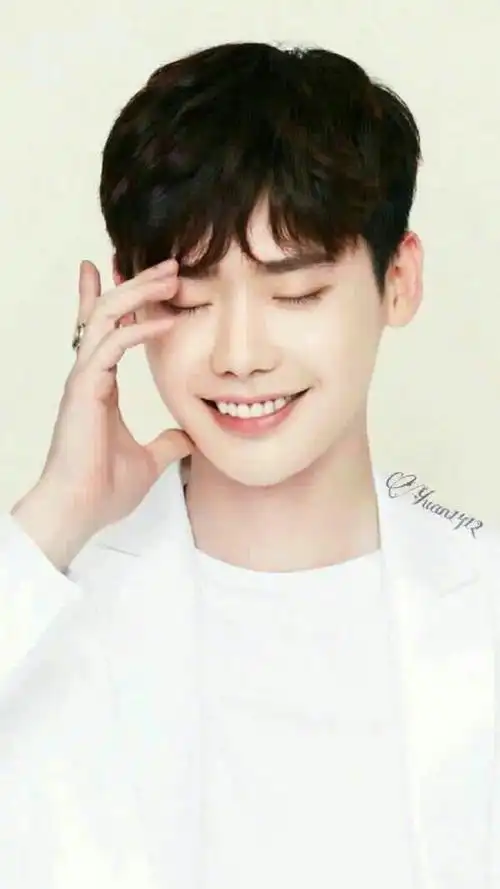 【硕-千姿百态】李钟硕,男神,壁纸,爱笑的欧巴