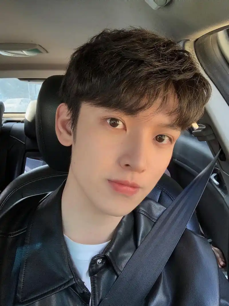 男生发型 | 修饰脸型 & 超好打理的自然卷发 08最近剪了(烫了)这个