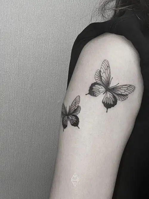 两只蝴蝶03_纹身图案手稿图片_么远的纹身作品集