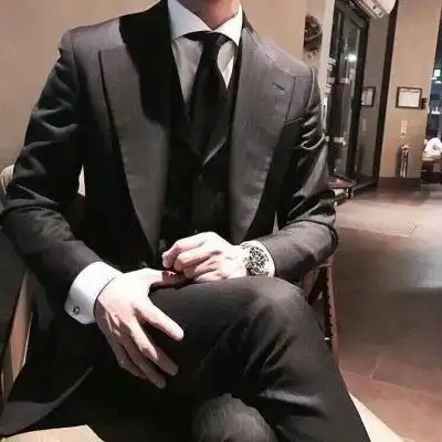 45岁男人适合的头像 最有男人味的头像图片