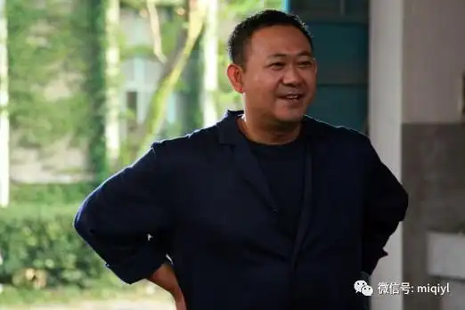 48岁姜武与老婆生活照曝光两人16岁相爱至今依旧恩爱如初