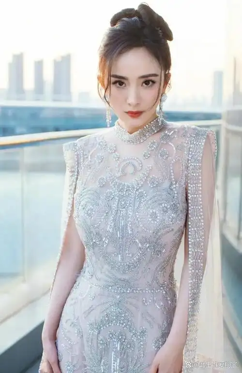 在中国大陆娱乐圈,杨幂是高知名度的女演员.