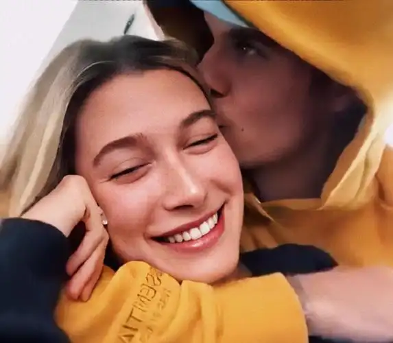 欧美情头比伯海莉