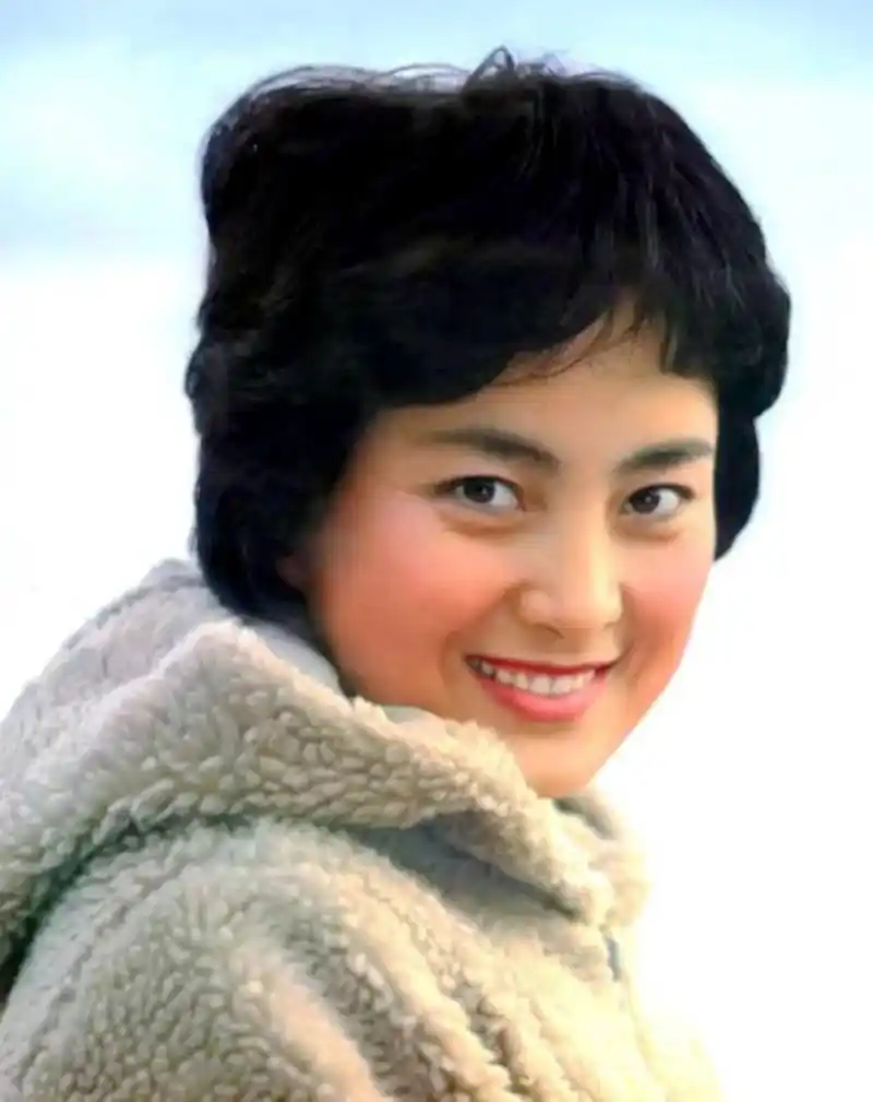 影坛撷英:张金玲曾演刘四姐,黄英姑,如今竟然已是71岁古稀老人