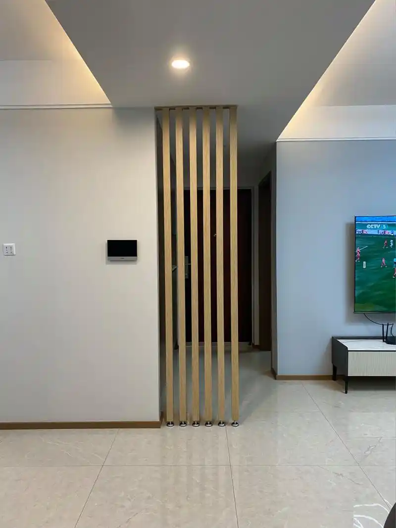 入户门对主卧门,屏风装好了00 入户门对主卧门,纠结了很久还是装上