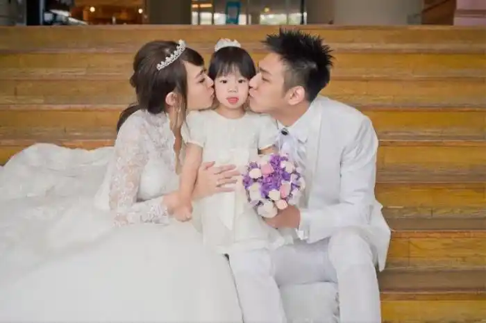 卓依婷怎么死的贺岁公主卓依婷被去世的真相