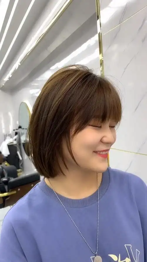 短锁骨发