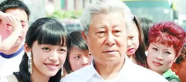 王心刚一代人的男神与杨昭彩结婚64年无绯闻如今91岁了