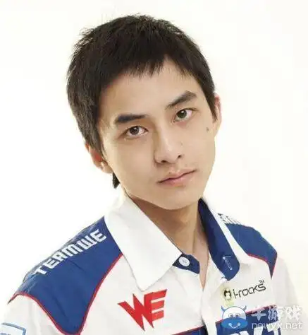 《lol》草莓悲情宣告退役 告别三年职业生涯