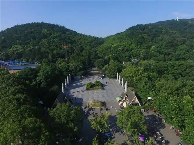 峙山公园北大门