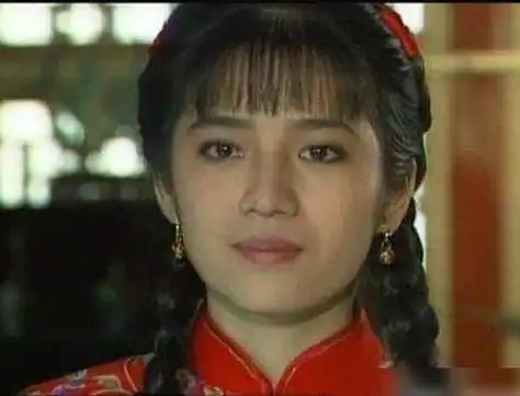 《婉君》,那时候琼瑶火眼晶晶,挑中曾哲贞出演剧中的兰萱